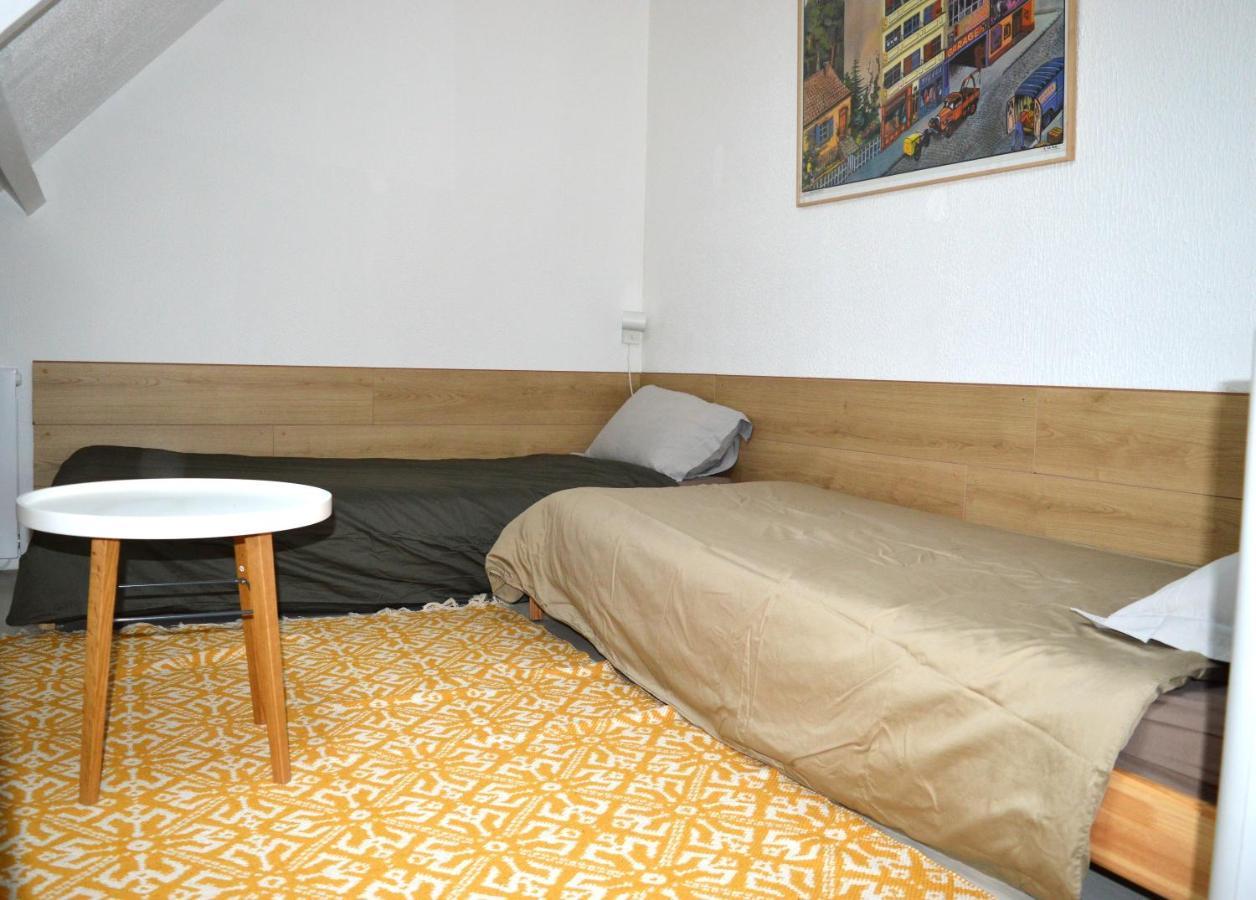 Triplex Avec Jardinet - Wifi - A 400M De La Plage Courseulles-sur-Mer Bagian luar foto