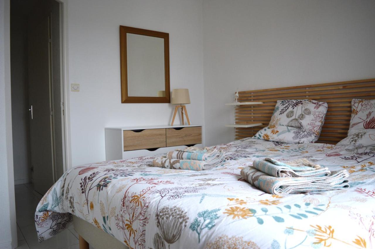 Triplex Avec Jardinet - Wifi - A 400M De La Plage Courseulles-sur-Mer Bagian luar foto